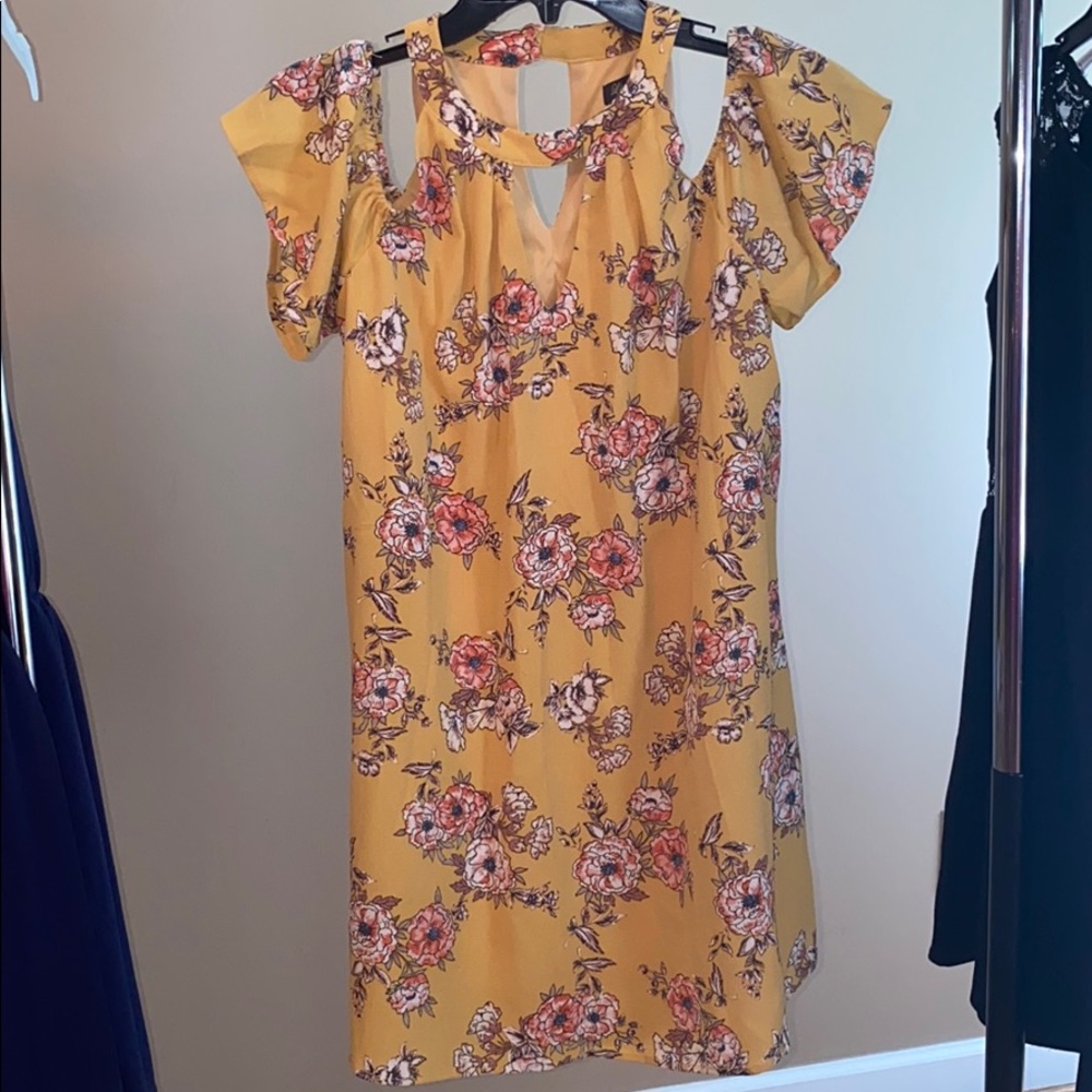 SUPER CUTE, FUN, SUMMER DRESS